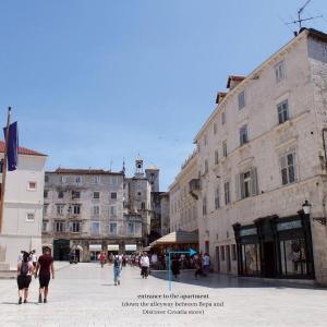 Apartments by the sea Split - 22059