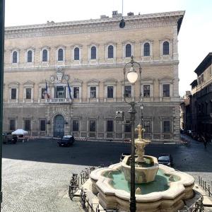 Casa Cristina in Piazza Farnese
