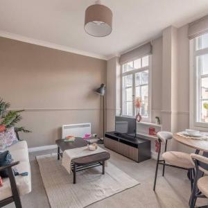 Windsor Castle Chic 1BR,Parking - By Tempstay