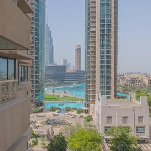 BellaVista Apartments Holiday Homes LLC - 29 Boulevard 1 Bedroom Apartment with Extra Bedroom Partial Fountain Views