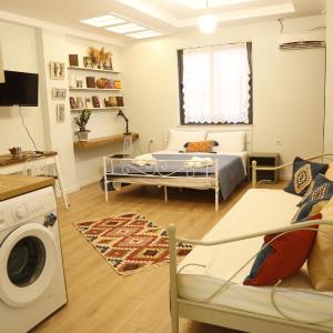 Illyrian studio apartment 2