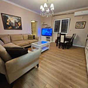 Central Apartment with balcony 2
