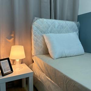Spacious Mini Partition Room Near Emirates Mall