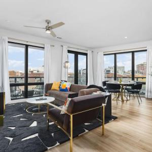 Luxury Condo with Huge Patio, near Vanderbilt & Downtown