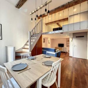 Grand Studio en duplex au Panier - Les Frères de la Loc'