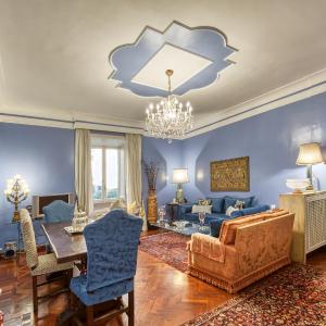Vespasiano Luxury apartment for 4