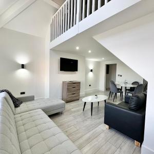 Luxury Duplex City Centre Apartment