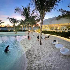 Azure North Staycation by 7TwentySix CRIB