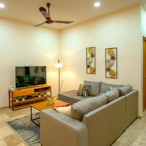 Condo Rosales Beautiful Downtown 2BR-1Ba with pool & rooftop