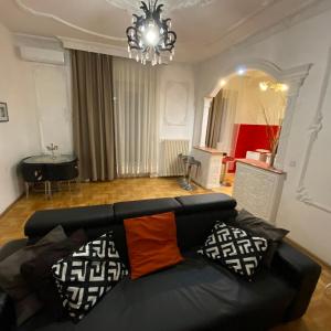 HearT of the city 2 bedrooms, living rooms, bathrooms, with AC