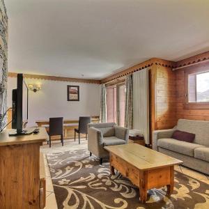 Duplex 3 chambres avec piscine, fitness et parking couvert - FR-1-455-243