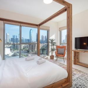 Cosy & Spacious 2 BR l Magical Boulevard View l by Burj & Dubai Mall I Pool I Gym I Family friendly