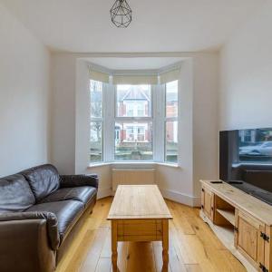 Modern Simplicity 10mins from Westfield Stratford - Pass the Keys