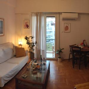 On Foot to Acropolis Cozy Apartment