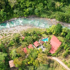 Casitas Del Rio Riverfront Nature Lodge