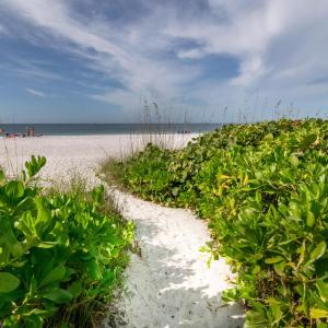 Seaside Beach House 102
