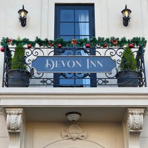 Devon Inn