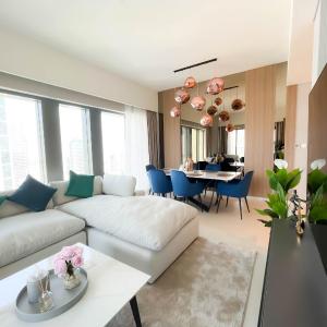 Luxury Burj Royale Apt Balcony Burj Khalifa View