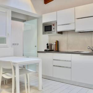 Turris Apartments - RIVARENO centro storico Bologna