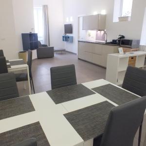 Re Federico Apartment