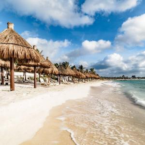 Departamento 6, Tulum Country Home, con Muelle de Pesca, Club de Playa, Alberca, Cenote y Campo de Golf, Contrata Day Pass Bahia Principe