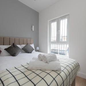 In Style Studio Apartment Close to Everything