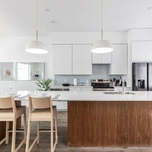 Amazing Location Modern 2-Bed Townhome