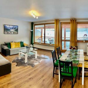 Apartament Morskie Oko ApartamentyZakopianskie Basen Sauna Jacuzzi
