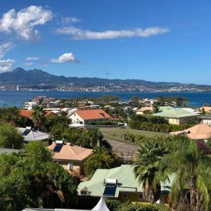 MAGNIFIQUE APPARTEMENT VUE MER, SUITE PARENTALE.