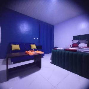 Apartment-Sleeps2-Parking-PetFriendly