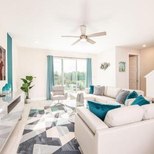 ET016 - Aqua Townhouse with Games Room at Reunion