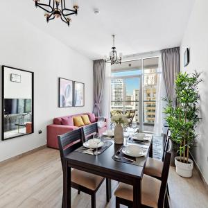 StoneTree - Elegant 1BR with Stunning View of Marina