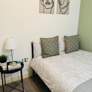 Willesden J Guest Home 4