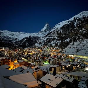Modern self-catering apartment with Matterhorn views