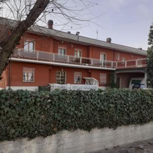 Gold House