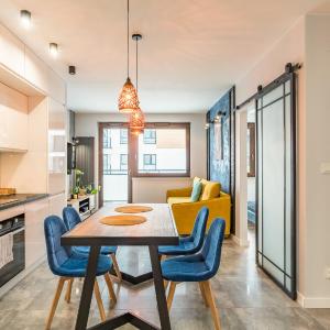 Tauron Arena Modern Apartment - Parking and Balcony by Rentujemy