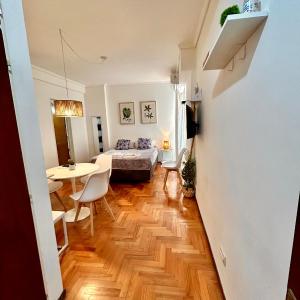 Rent Ibera Nuñez