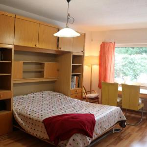 Essen City quiet flat with terrace and garden