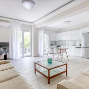 Olivia -Deluxe apartment in Athens