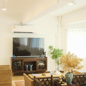 Private Full-Floor Spacious 5BR in China Town