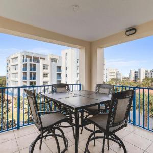 Oceanwalk 8-407