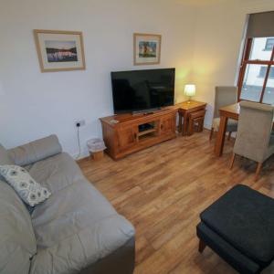 Glenmore, Hewetson Court, centrally located 1st floor apartment in Keswick