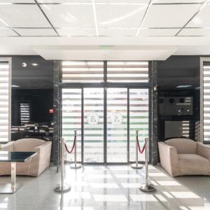 Hotel Boutique 5 - Free parking - Free breakfast - Free internet - EVSE