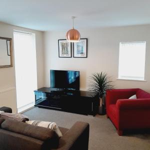 Modern 2 Bed, 2 Bath Apartment Near Etihad Stadium and Coop Live