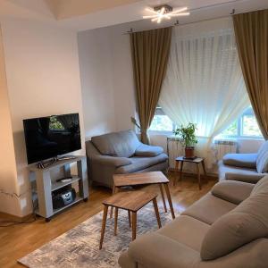 Brand New, Modern & Cozy apartment in Central area