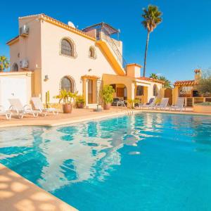Villa Ebro - PlusHolidays