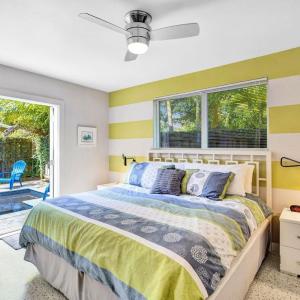 3bed 2bath with pool, 5 min. walk to food and fun