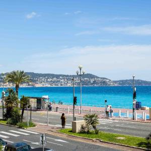 Flat design with SEA view promenade des anglais