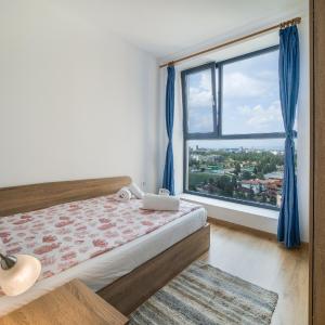 City View Apartment + Parking