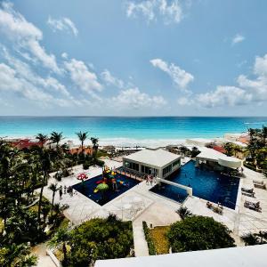 Solymar Cancún beachfront condos